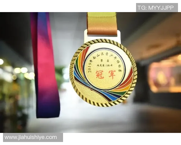 西安飞盘队在世界攀岩锦标赛中以51分稳居积分榜首位